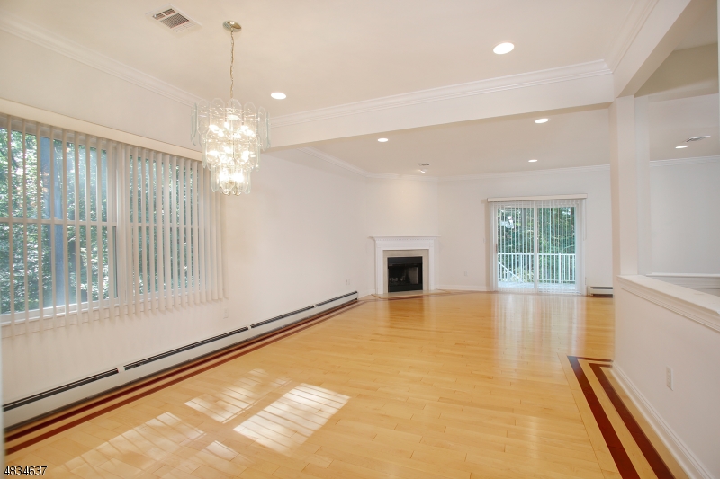 Glenmont - Residential Lease