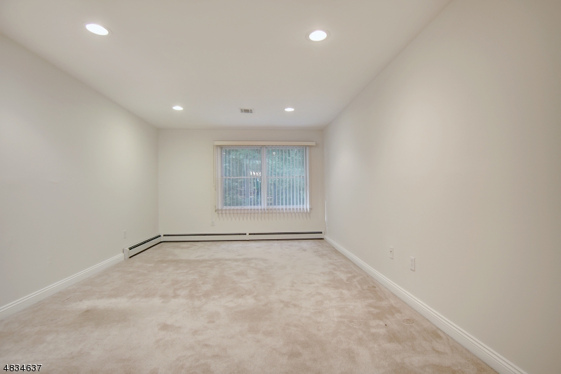 Glenmont - Residential Lease