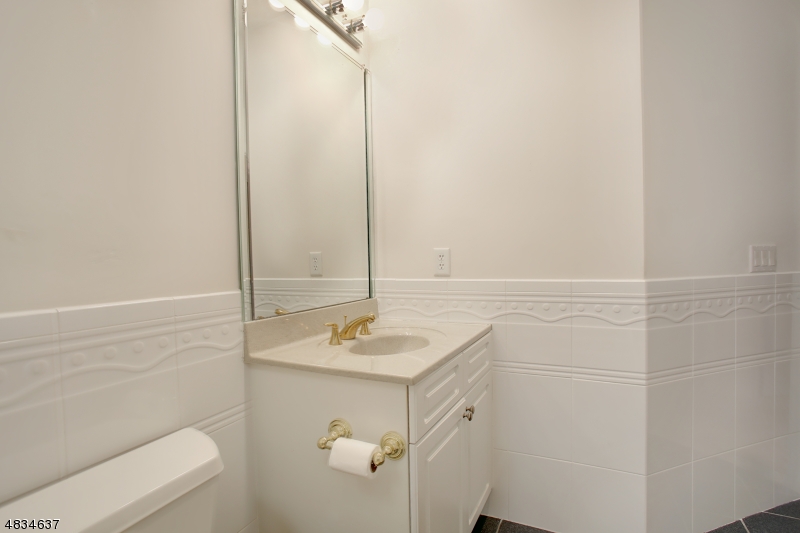 Glenmont - Residential Lease
