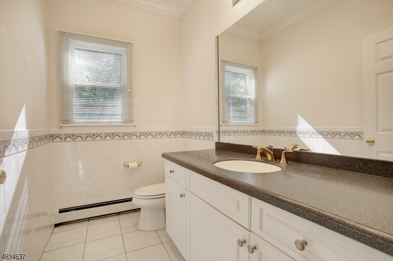 Glenmont - Residential Lease