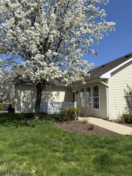 HILLSBOROUGH POINT - Residential Lease