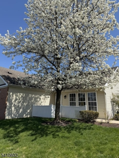HILLSBOROUGH POINT - Residential Lease