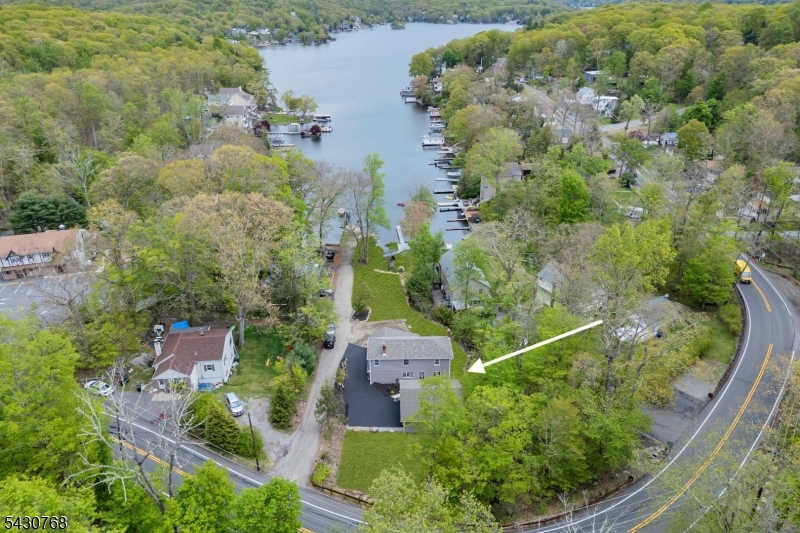 Lake Hopatcong lakefront - Residential