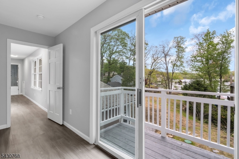 Lake Hopatcong lakefront - Residential
