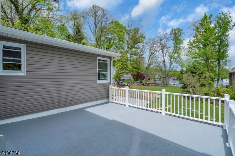 Lake Hopatcong lakefront - Residential