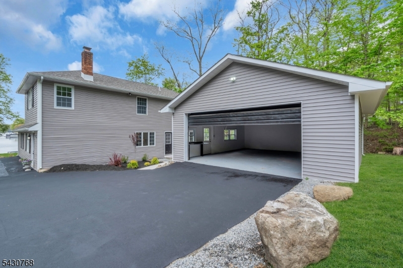 Lake Hopatcong lakefront - Residential