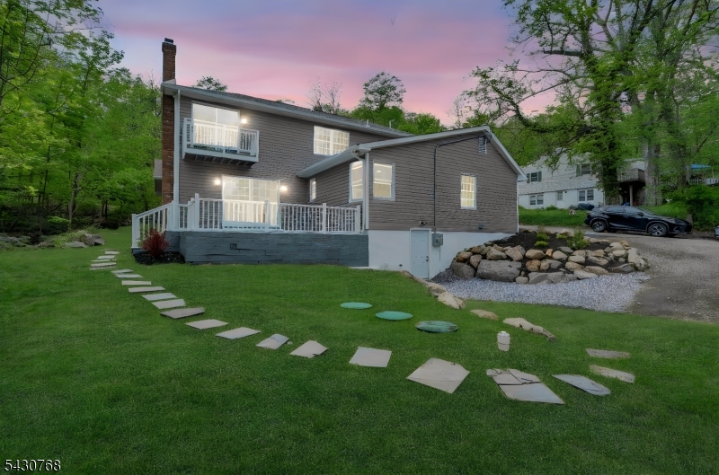 Lake Hopatcong lakefront - Residential