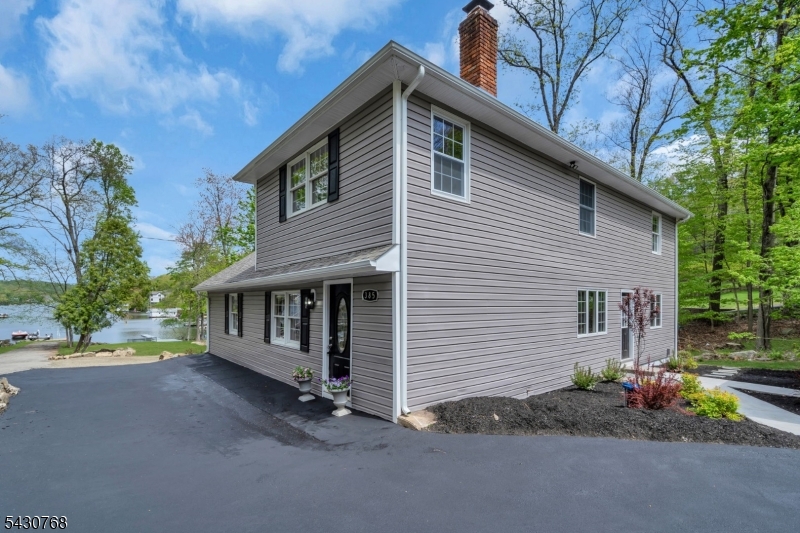 Lake Hopatcong lakefront - Residential