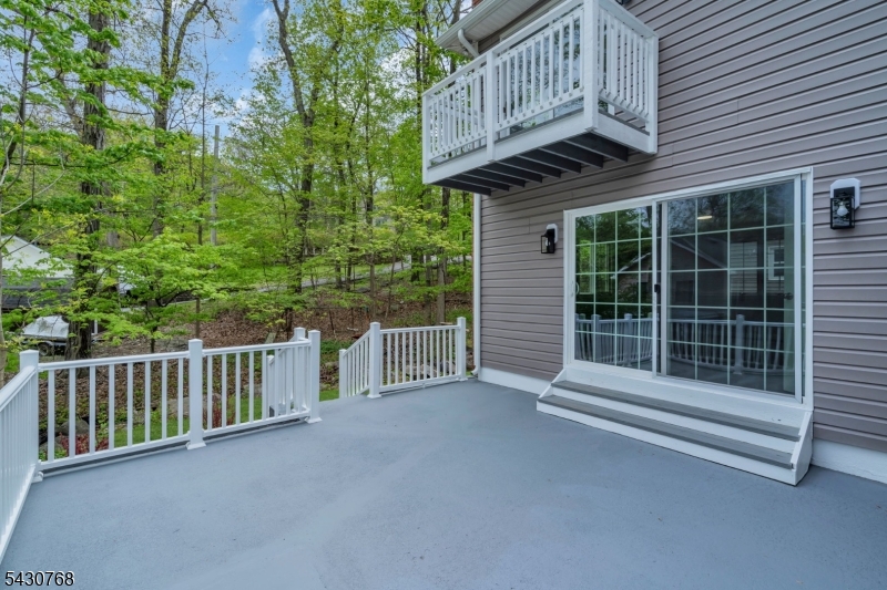 Lake Hopatcong lakefront - Residential