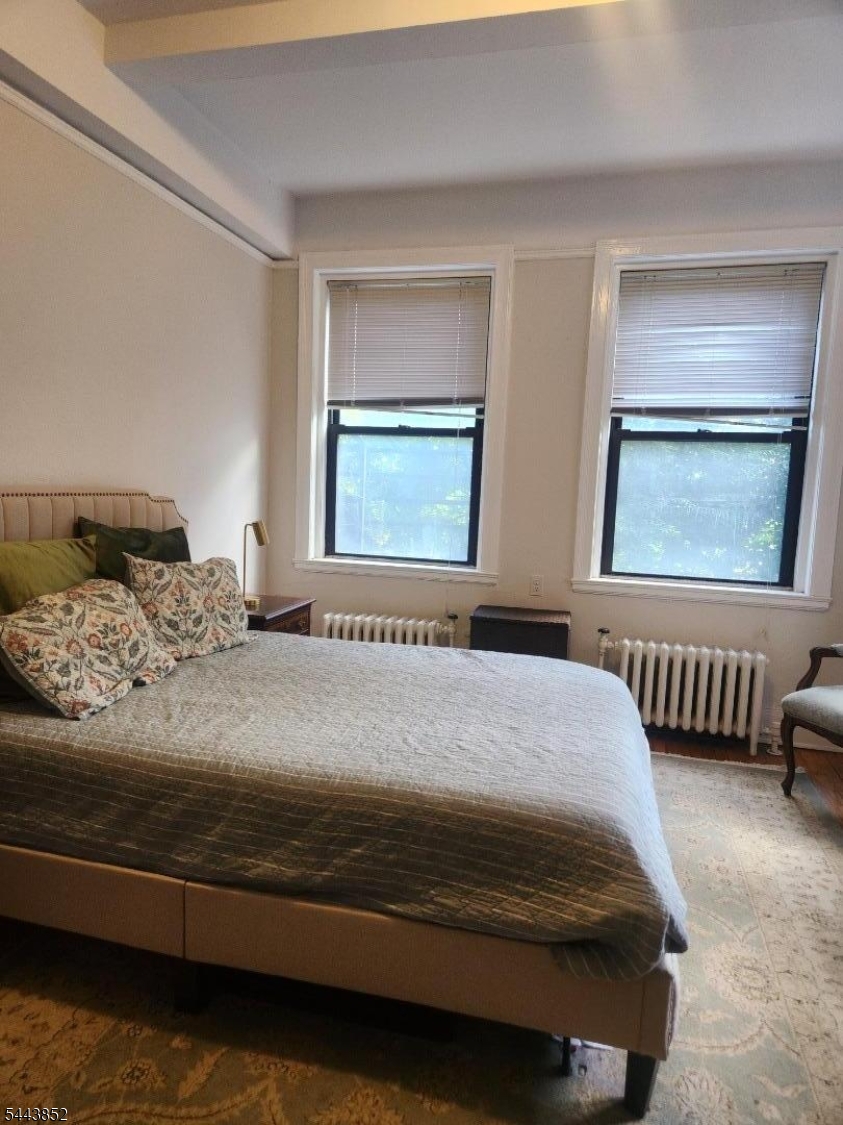 Mount Prospect Manor - Residential