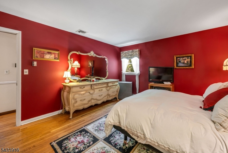 Hi-Lo Acres - Residential