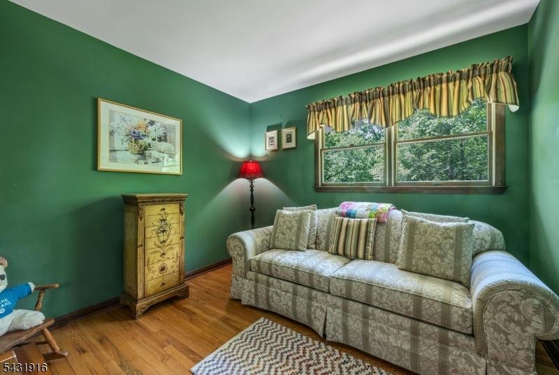 Hi-Lo Acres - Residential