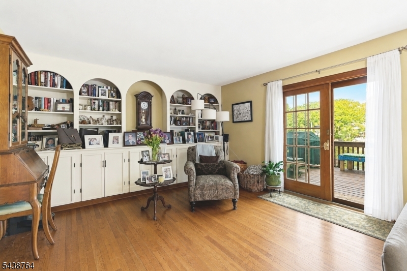 Lake Shawnee-Lake Front - Residential