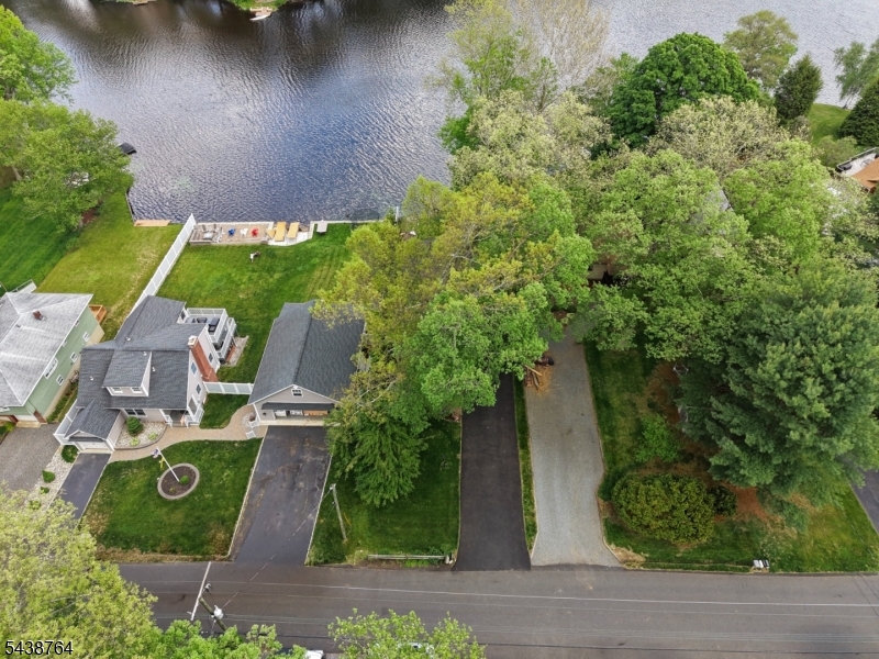 Lake Shawnee-Lake Front - Residential