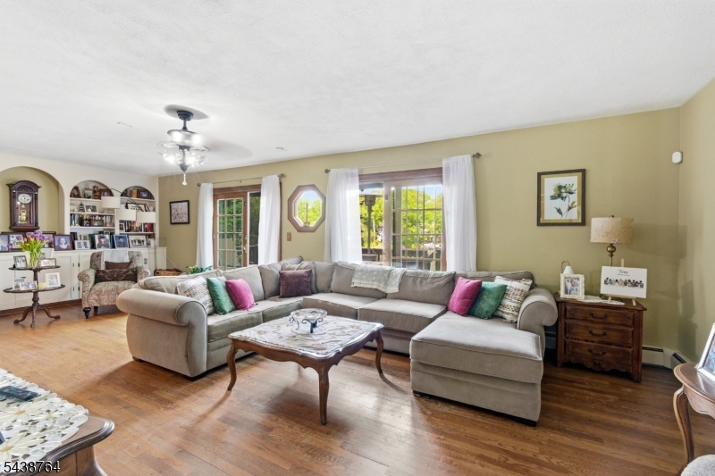 Lake Shawnee-Lake Front - Residential