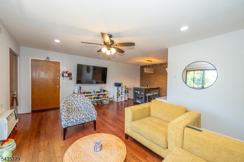 RIVERMILL WEST - Residential