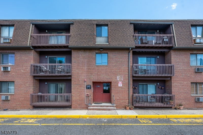 RIVERMILL WEST - Residential