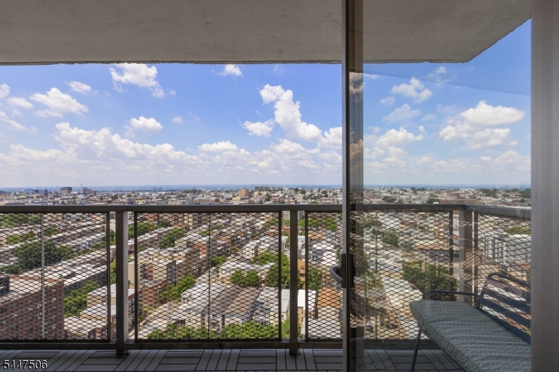 Versailles Apartments - Residential