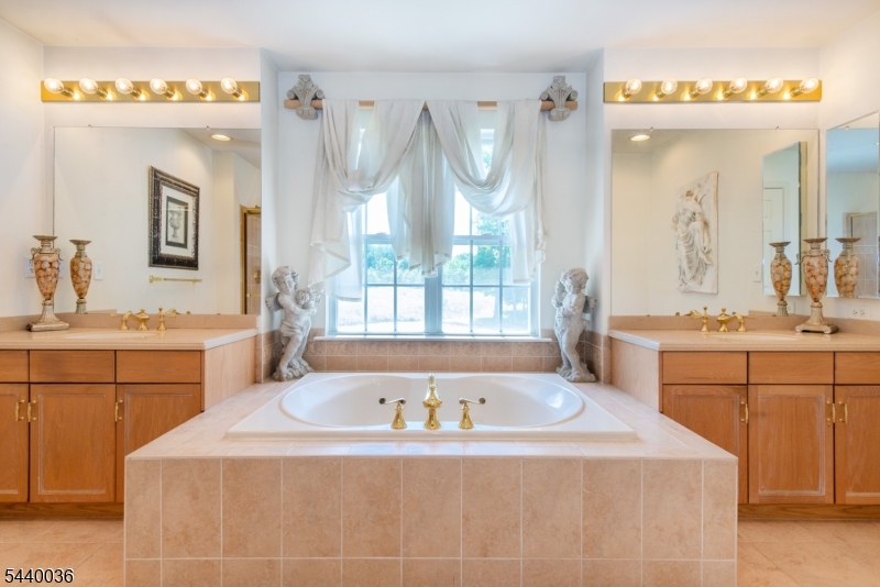 Oak Hill - Residential