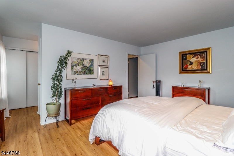 QUAILBROOK COLONIAL TOWNHOM - Residential