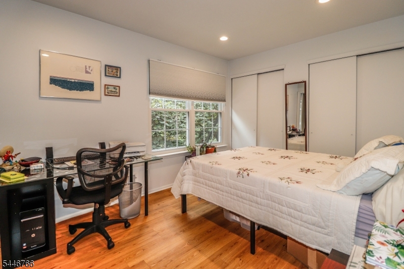 QUAILBROOK COLONIAL TOWNHOM - Residential