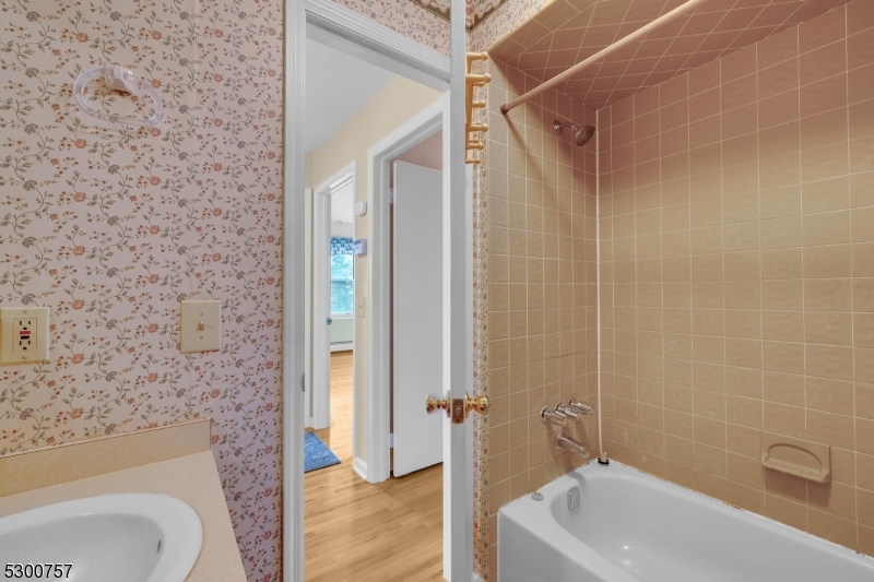 Alcrest/Camelot - Residential