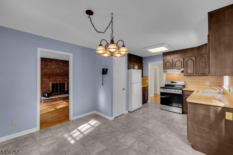 Alcrest/Camelot - Residential