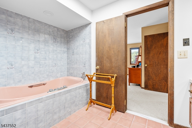 High Crest - Residential
