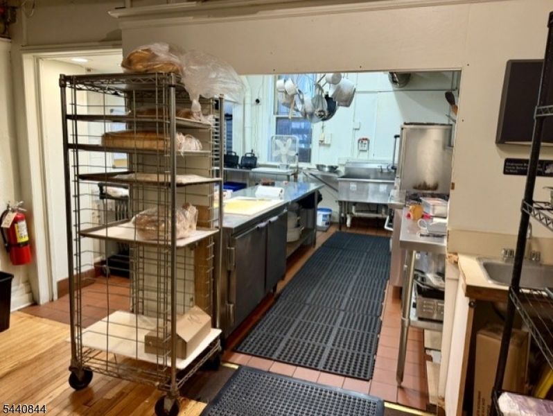Spring Street - Commercial Lease