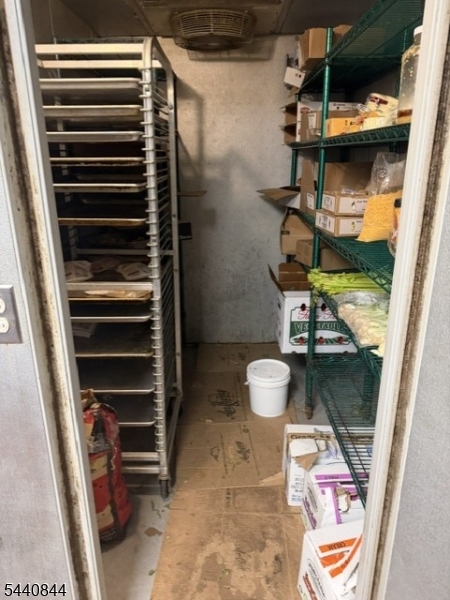 Spring Street - Commercial Lease