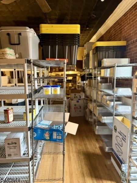 Spring Street - Commercial Lease