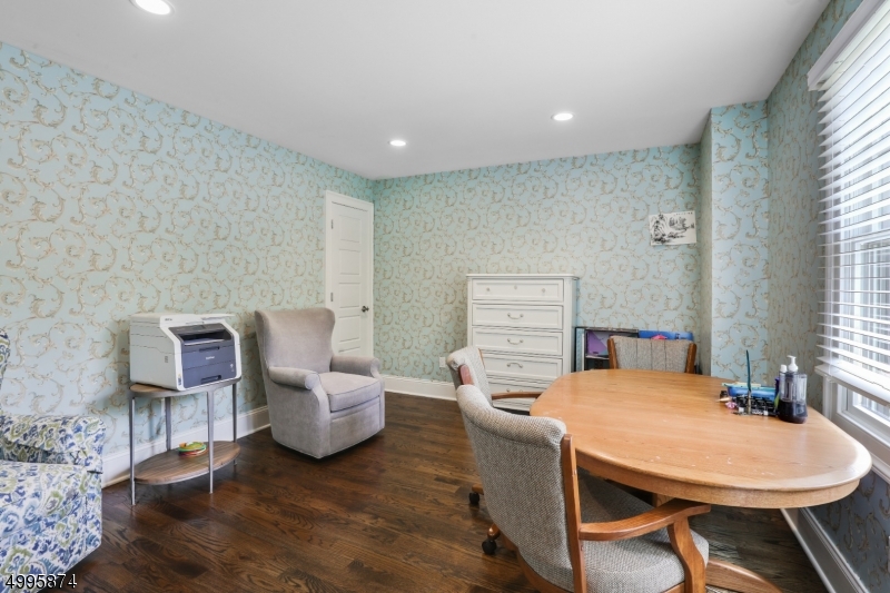 Hartshorn - Residential