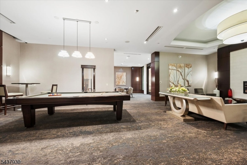 40 Park Place - Residential