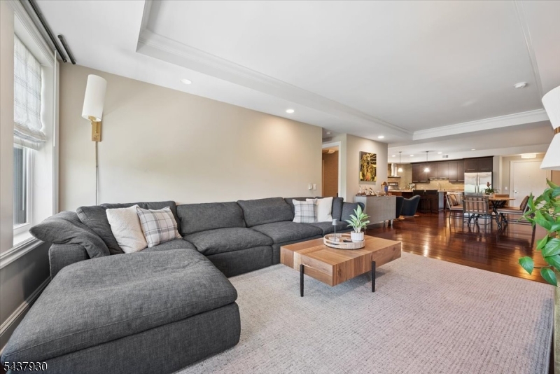 40 Park Place - Residential