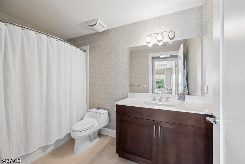 40 Park Place - Residential