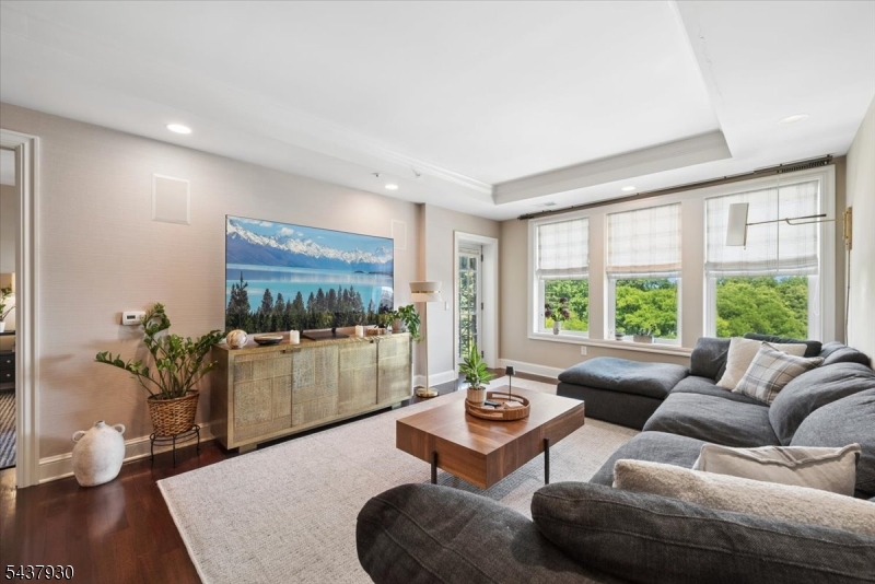 40 Park Place - Residential