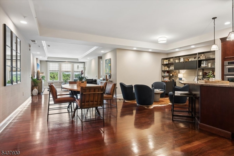 40 Park Place - Residential