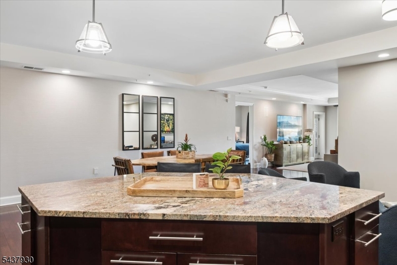 40 Park Place - Residential