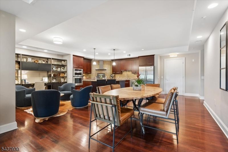 40 Park Place - Residential
