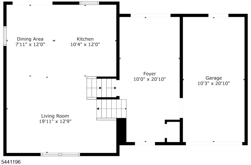 Main image without alt text
