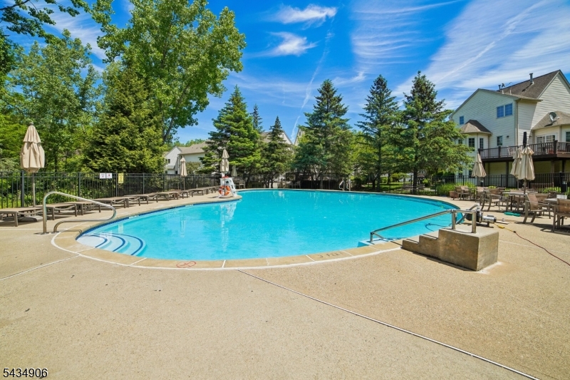 Crown View Villas - Residential