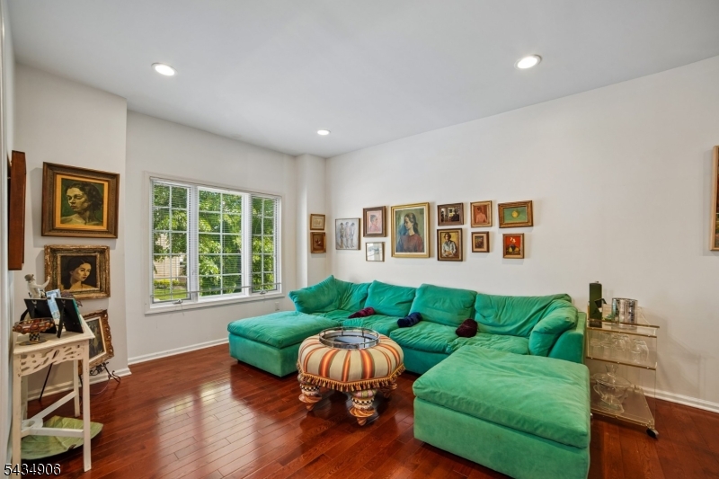 Crown View Villas - Residential