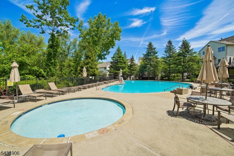 Crown View Villas - Residential