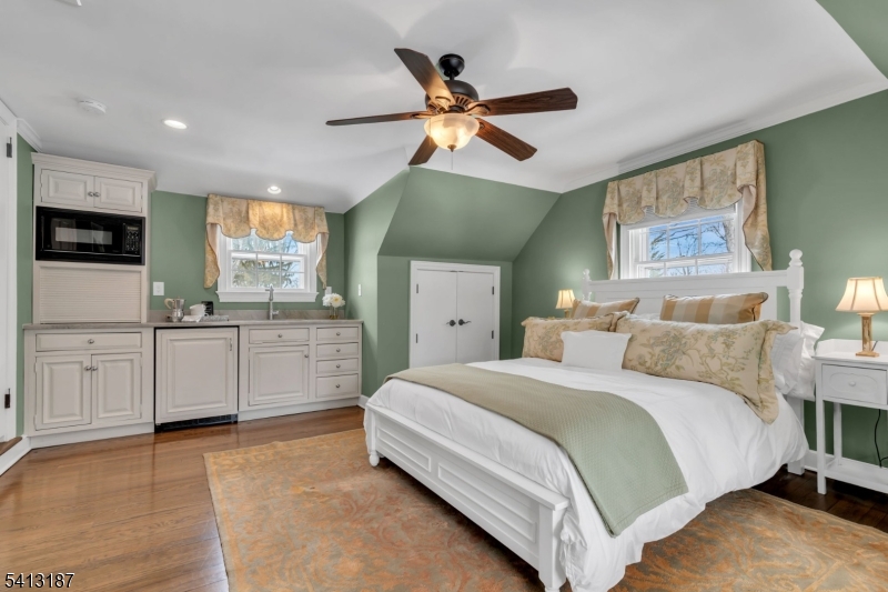 UPPER Washington - Residential