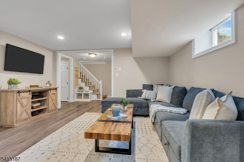 UPPER Washington - Residential