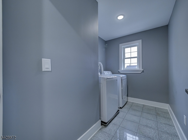 Edison - Residential Lease