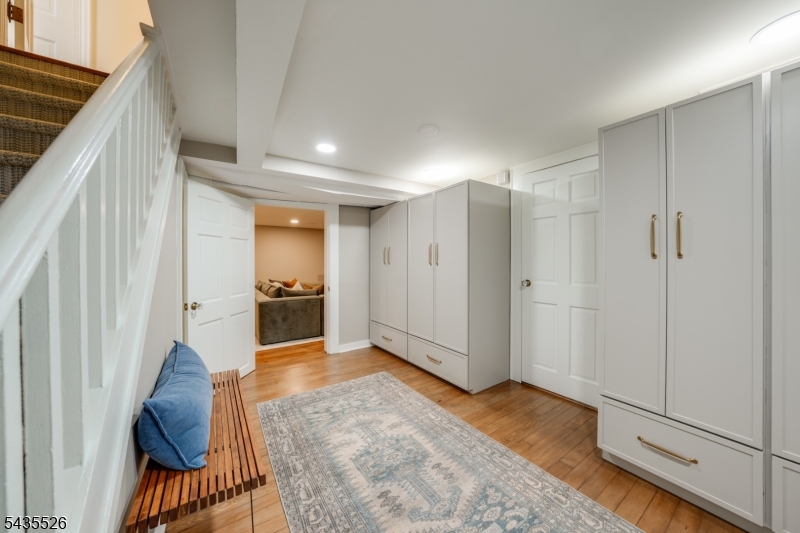 Upper Wyoming - Residential