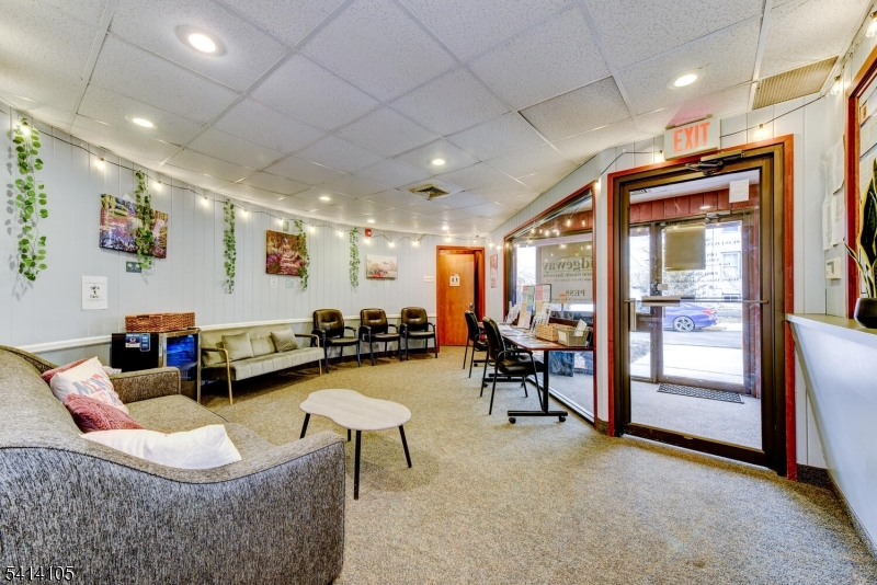 Hospital area - Commercial Sale