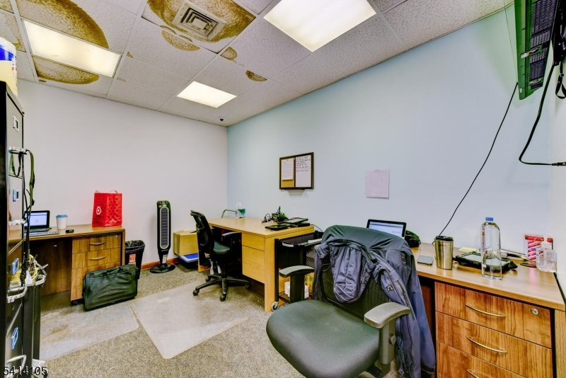 Hospital area - Commercial Sale