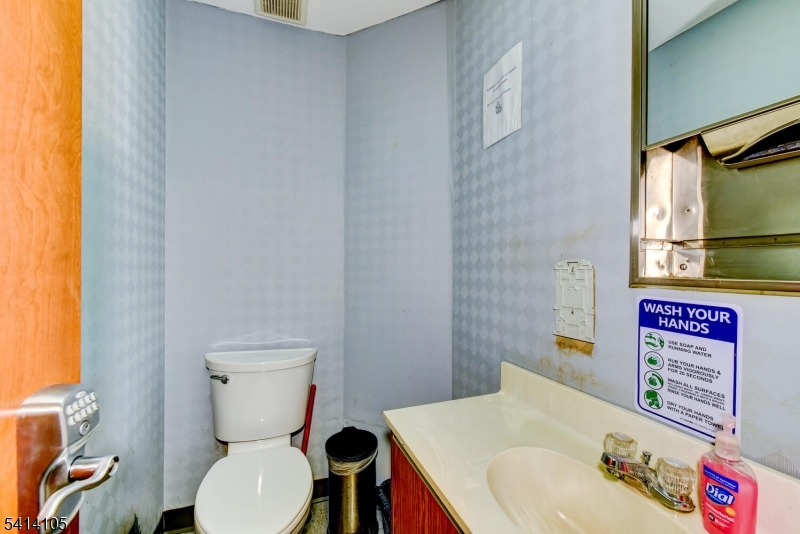 Hospital area - Commercial Sale